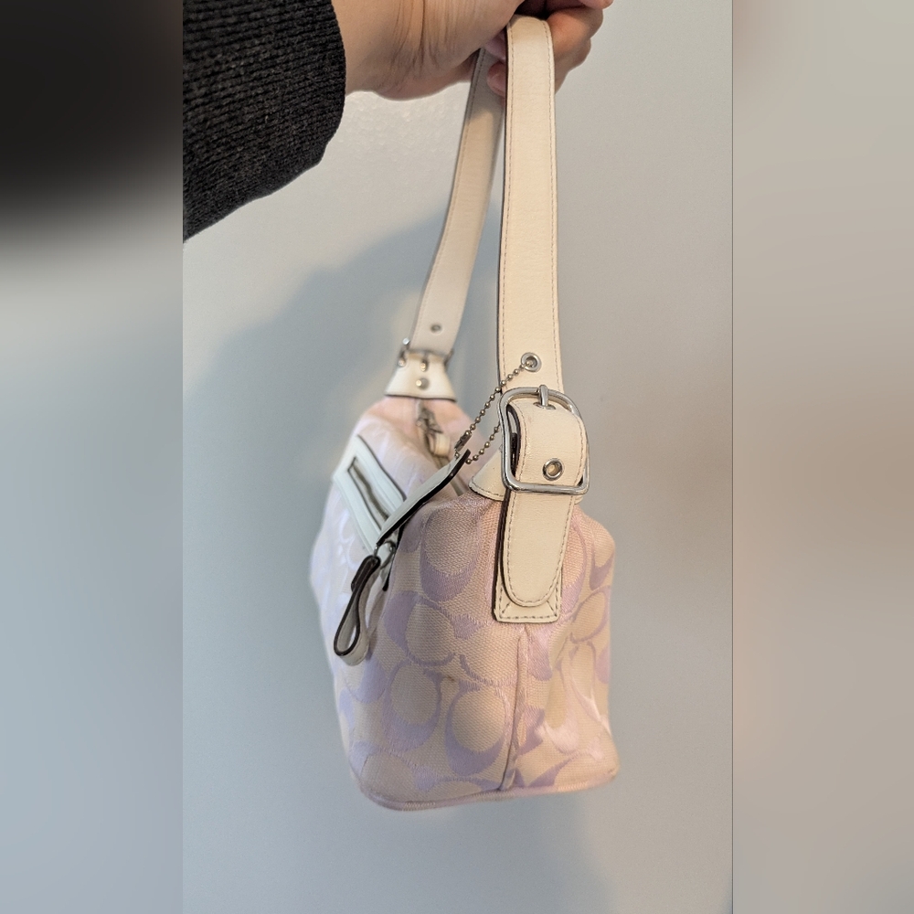 Beautiful lilac coach logo small shoulder bag. Vintage. - Picture 10 of 17